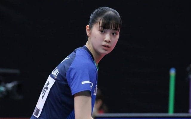 「とってもいい笑顔」長﨑美柚、19歳の誕生日　ケーキ片手に満面の笑み