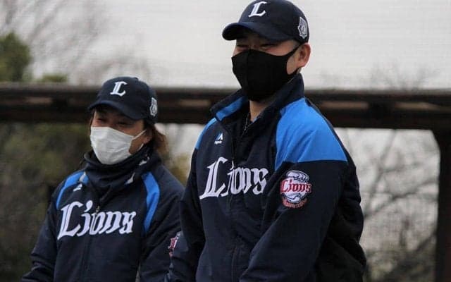 「心を開けないまま終わるのは嫌」極度の人見知りだった元侍J左腕が見つけた指導法