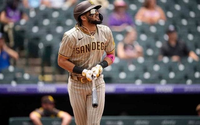 【MLB】キャリア最長の145m、タティスJr.の特大21号弾に米魅了「バット投げもかっこいい」