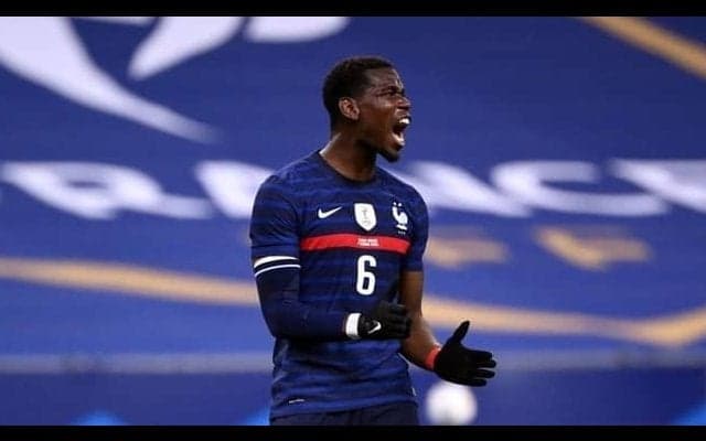 ポグバがC・ロナウドを真似る？会見でビールを隠して話題に