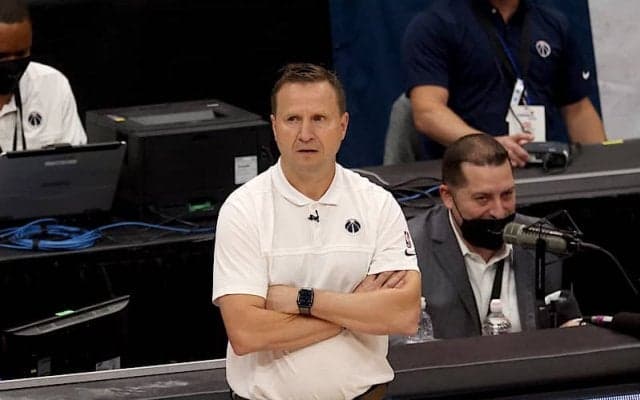 ブルックスHCが契約満了、ウィザーズGM「とても難しい判断だった」