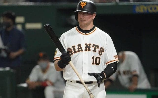 17日の公示　巨人が退団のスモーク、ロッテは唐川侑己、広島は中田廉を抹消