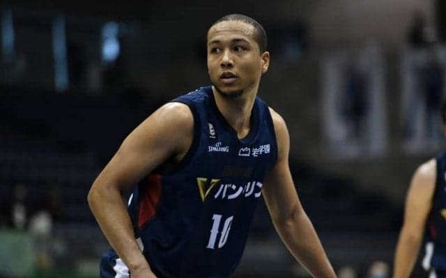 横浜がアキ・チェンバースを自由交渉選手リストへ公示