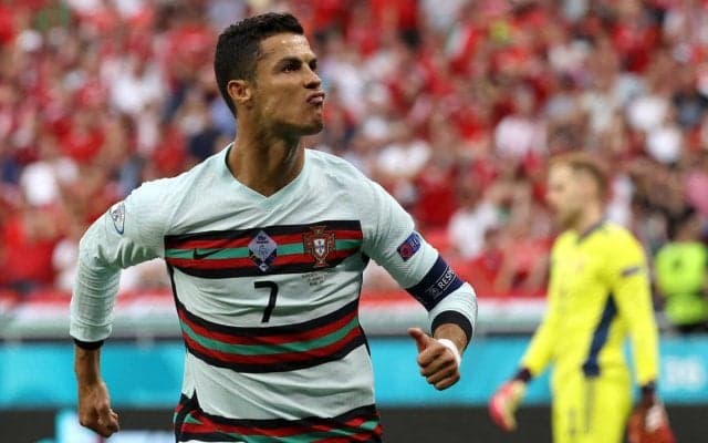 未発売の新作マーキュリアル、C・ロナウドがユーロ初戦で新型スパイクを着用