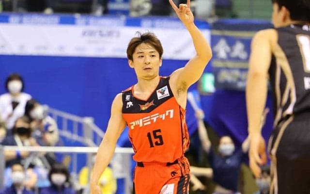 京都が鈴木達也を獲得「自慢の上腕二頭筋とアシストで魅せられるように頑張ります」