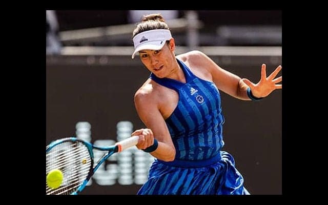  今季マッチ25勝目で8強入り 