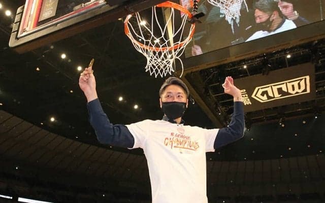 今季クラブ初優勝を果たした千葉ジェッツが大野篤史HCと契約継続を発表