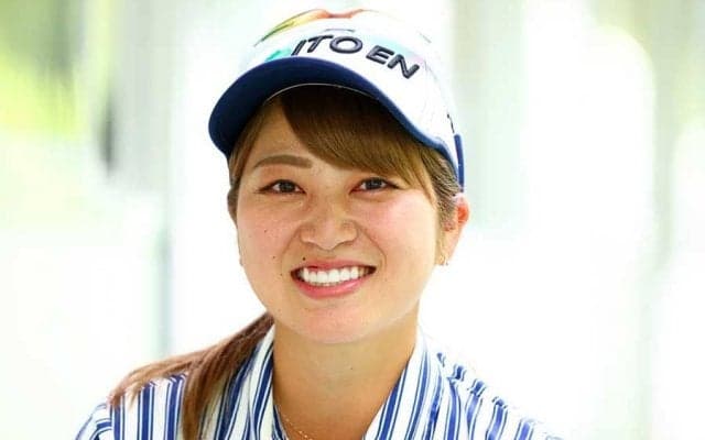 24歳田辺ひかりが5アンダー首位タイ　プロ1勝へ好発進も「あまり気合を入れすぎず…」
