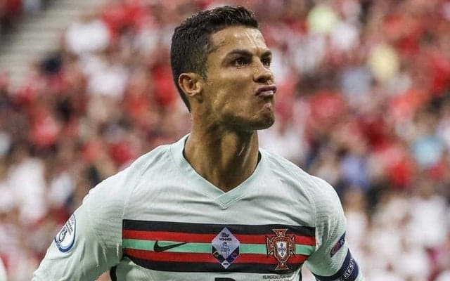 C.ロナウド、フォロワー3億人突破　インスタ“人類最多”　プレミア20クラブ合計に圧勝