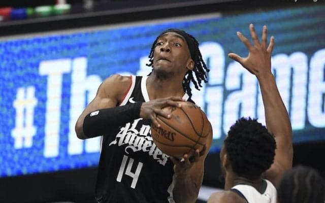 クリッパーズが逆転勝利でシリーズを制す、シクサーズも終盤に逃げ切り辛勝／NBAプレーオフ