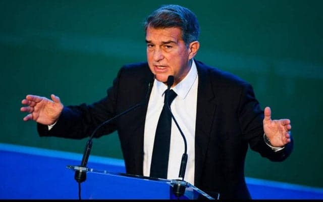 バルサ会長がメッシの残留願う「できるだけ早くイエスと言ってもらいたい」