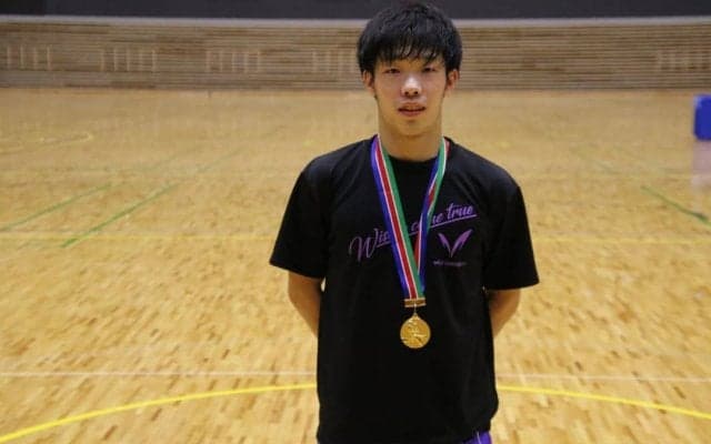 明治大・宮川、単複2冠達成　決勝で全日本ランカー下す＜関東学生卓球新人戦＞