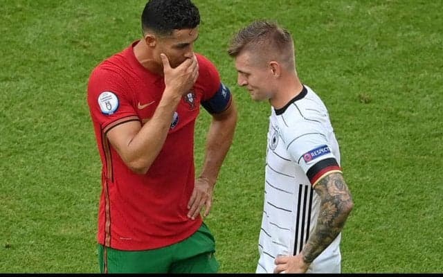 ロナウドとの会話を明かすクロース「今後の試合について簡単に話をした」