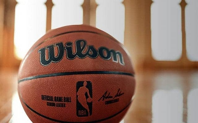 ウイルソン・スポーティンググッズ社が来シーズンから提供するNBA公式ボールを発表