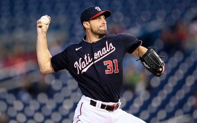 ズボン脱ぐ投手も出現　MLBの粘着物質チェックが波紋「怒ってるね」「これは不条理」