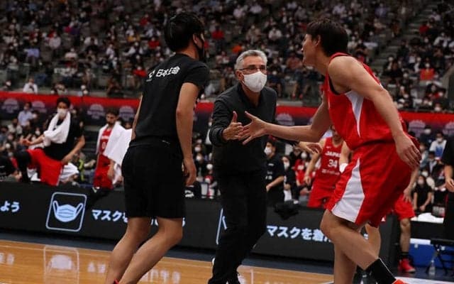 イランとの初戦に勝利した男子日本代表…ラマスHCは「特にディフェンスを評価」