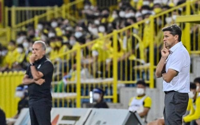 浦和、柏に快勝！(2)“江坂ダービー”で考える「新司令塔の起用法」