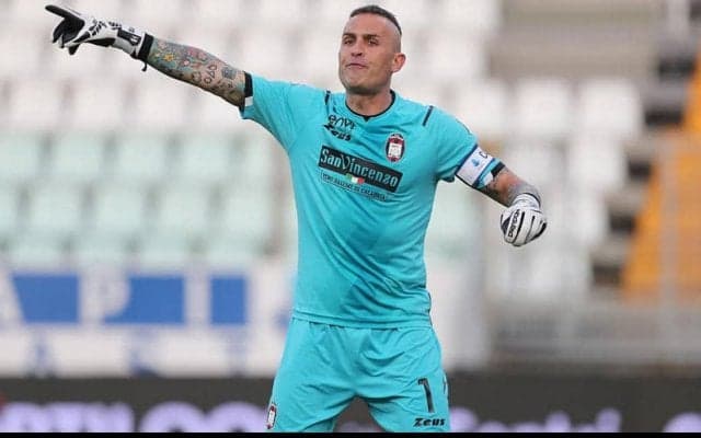 インテル、2ndGKにクロトーネから38歳コルダスを獲得