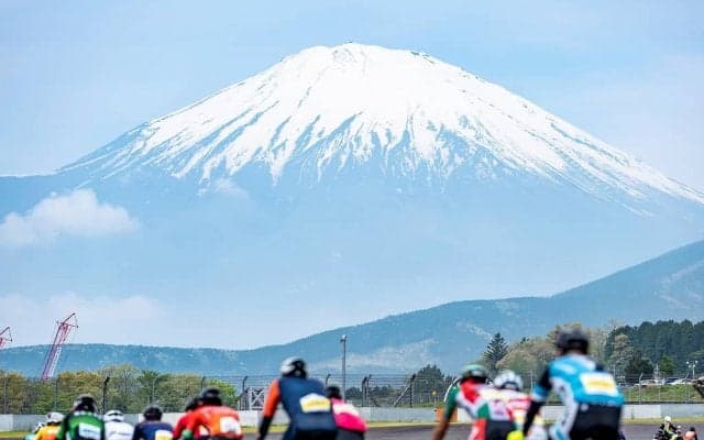富士スピードウェイを走る！富士チャレンジ200