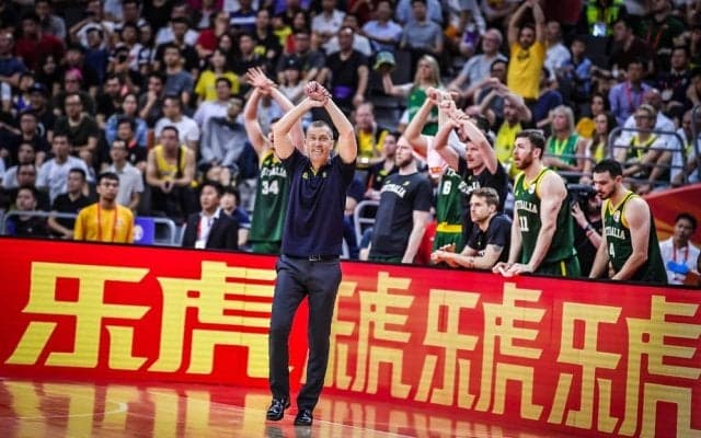 B3アルティーリ千葉に電撃就任 - 世界4強指揮官アンドレ・レマニスの素顔（4）