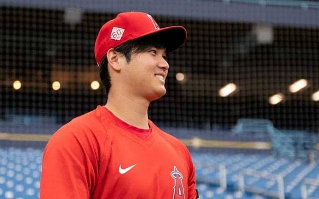 【MLB】大谷翔平を応援　屈強レスラーの“完璧観戦スタイル”にファン反響「似合っている」