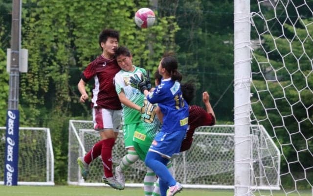 ６試合ぶりに失点も、ＤＦ浦部の２得点を含め４ゴールで勝利！