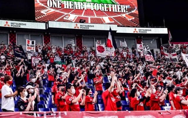 埼玉スタジアムで発見！「移籍したての江坂任」と「移籍発表前の藤原優大」お忍び姿