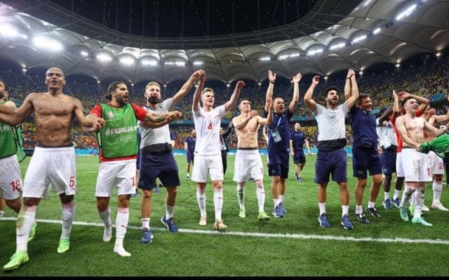 2点差を追いついたスイスが世界王者フランスをPK戦の末に撃破、初のベスト8進出《ユーロ2020》