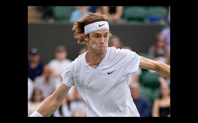 ルブレフ 初戦で逆転勝利