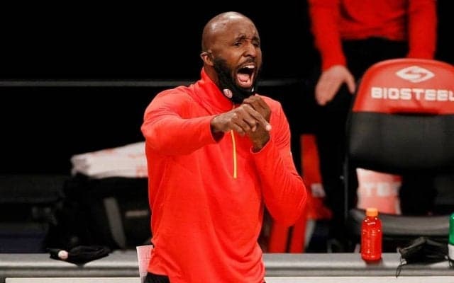 ホークスの前指揮官、ロイド・ピアースがウォリアーズのコーチングスタッフ入りか？