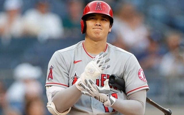 【MLB】大谷翔平も打席で思わず吹き出した…　全然投げない“貧乏ゆすり投法”は「踊ってる？」