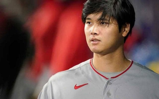 【MLB】顔は45歳、バット握りは逆…　完成度最低の大谷翔平“人形”が「酷い」「面白過ぎる」