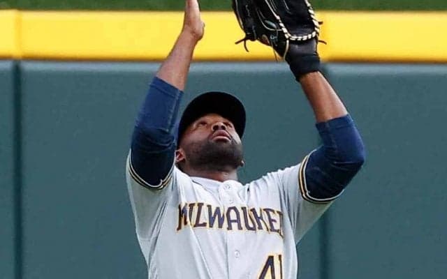 【MLB】走者を騙す頭脳プレー　中堅手の“演技”が生んだ「8-3併殺」に米称賛「初めて見た」