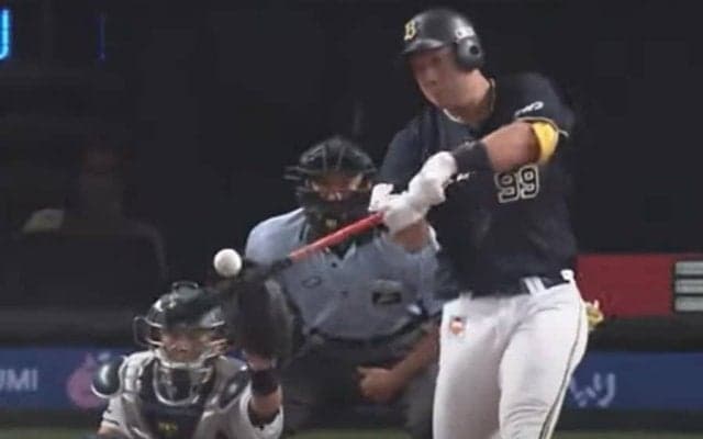 「とんでもない飛距離」オリ杉本、“ピンポン球”のように飛ぶ特大18号にファン驚愕