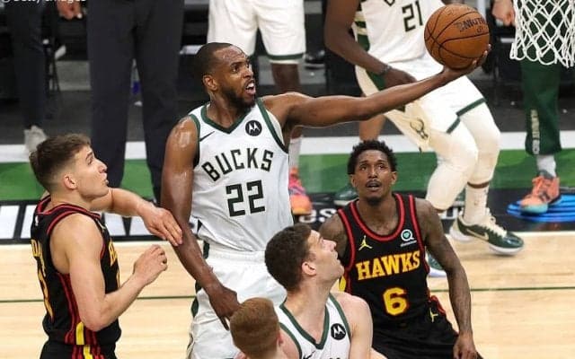 ペイントを制圧されたホークスのコリンズ「どうしてそうなったのか僕には分からない」