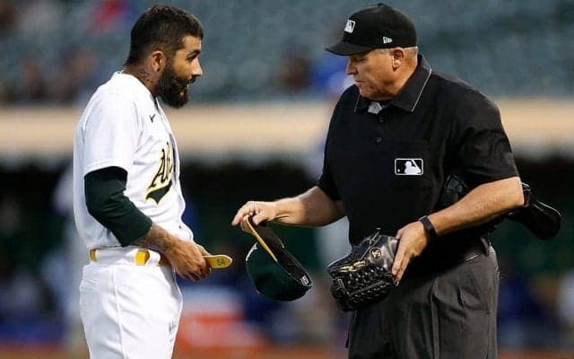 【MLB】試合中にズボン脱いだ投手に“パンツ1年分”　下着ブランドが贈呈、罰金負担も