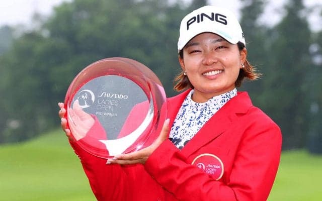 鈴木愛「こんなに長く優勝できないとは思っていなかった」　約1年8か月ぶりの勝利