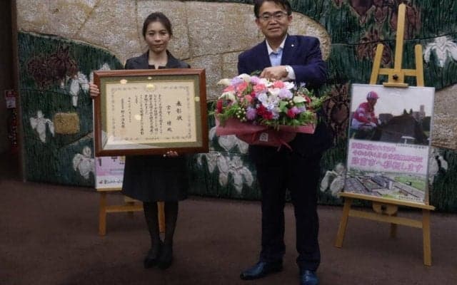 第2回競馬功績者表彰受賞の宮下瞳騎手が知事表敬訪問