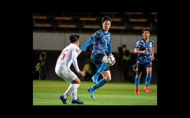 欧州サッカー日本人最新市場価格。この１年で評価を変えたベスト＆ワースト３