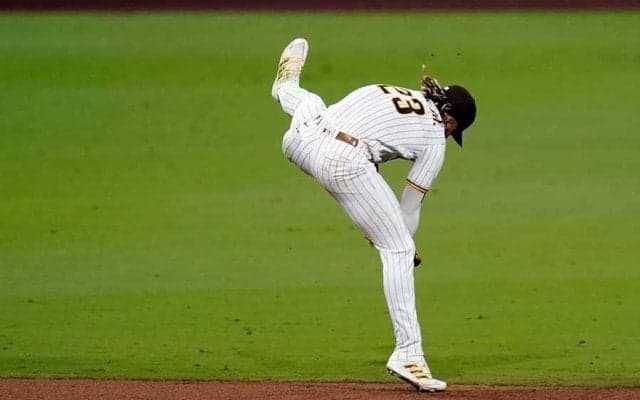 【MLB】重力無視の“2段ジャンプ”　人間離れした超絶キャッチで「エア・タティス」襲名!?