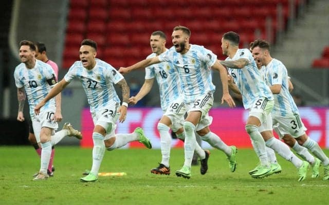 GKマルティネスがPK3本セーブ！ アルゼンチンがブラジルの待つ決勝へ 《コパ・アメリカ》