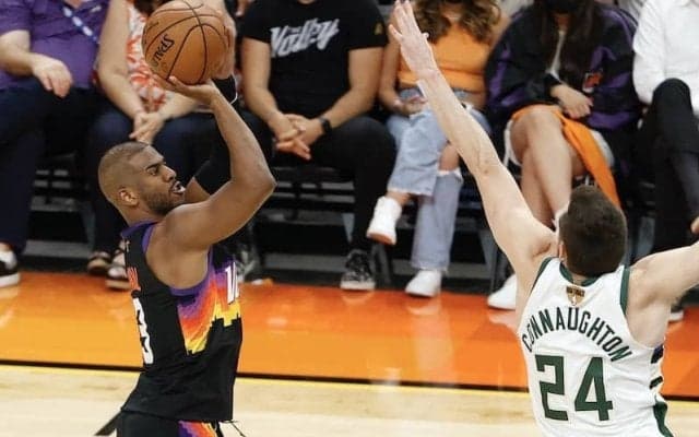 サンズがバックスに先勝…ポールが32得点9アシストと躍動／NBAファイナル