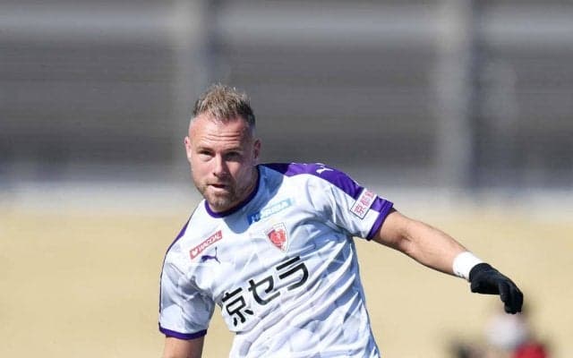 【J2前半戦ベストイレブン(1)】＜GK～ボランチ編＞失点数リーグ最少の京都からはGK若原智哉とCBヨルディ・バイスを選出！【戸塚啓のJ2のミカタ】