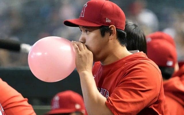 【MLB】大谷翔平が“DJスタイル”？　貴重な私服姿にファン大盛り上がり「ハンサムボーイズ」