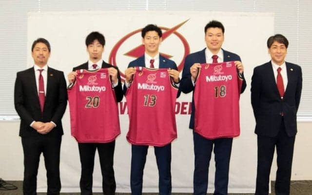 川崎ブレイブサンダースが入団会見…前田・鎌田・綱井の3選手が意気込み語る