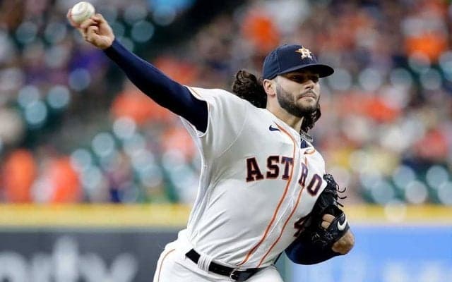 【MLB】まるでゲームの世界!?　磁石で動かしたような超変化スライダーが「クレイジー」