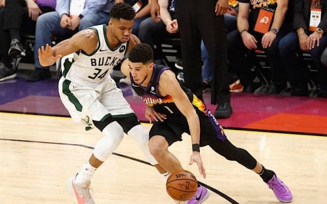 シリーズを2勝0敗でリードするサンズのブッカー「0勝0敗の気持ちで第3戦へ」