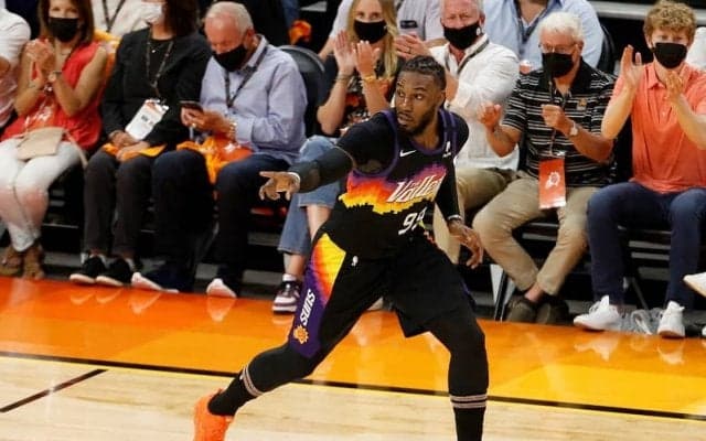 サンズを攻防両面で支えるクラウダー「このチームは互いのことを本当に信頼している」