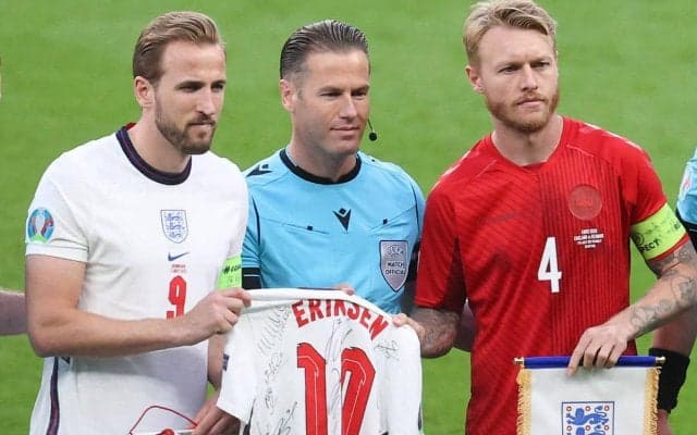 カナダの男性が45分も観戦したユーロ準決勝は、まさかのゲーム…娘が「それゲームよ！」と指摘も「これは本物だ！」と主張