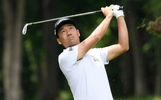 米ゴルフで奇想天外なパター使用法が誕生　「クリエイティブ！」「魔術だ」と話題に